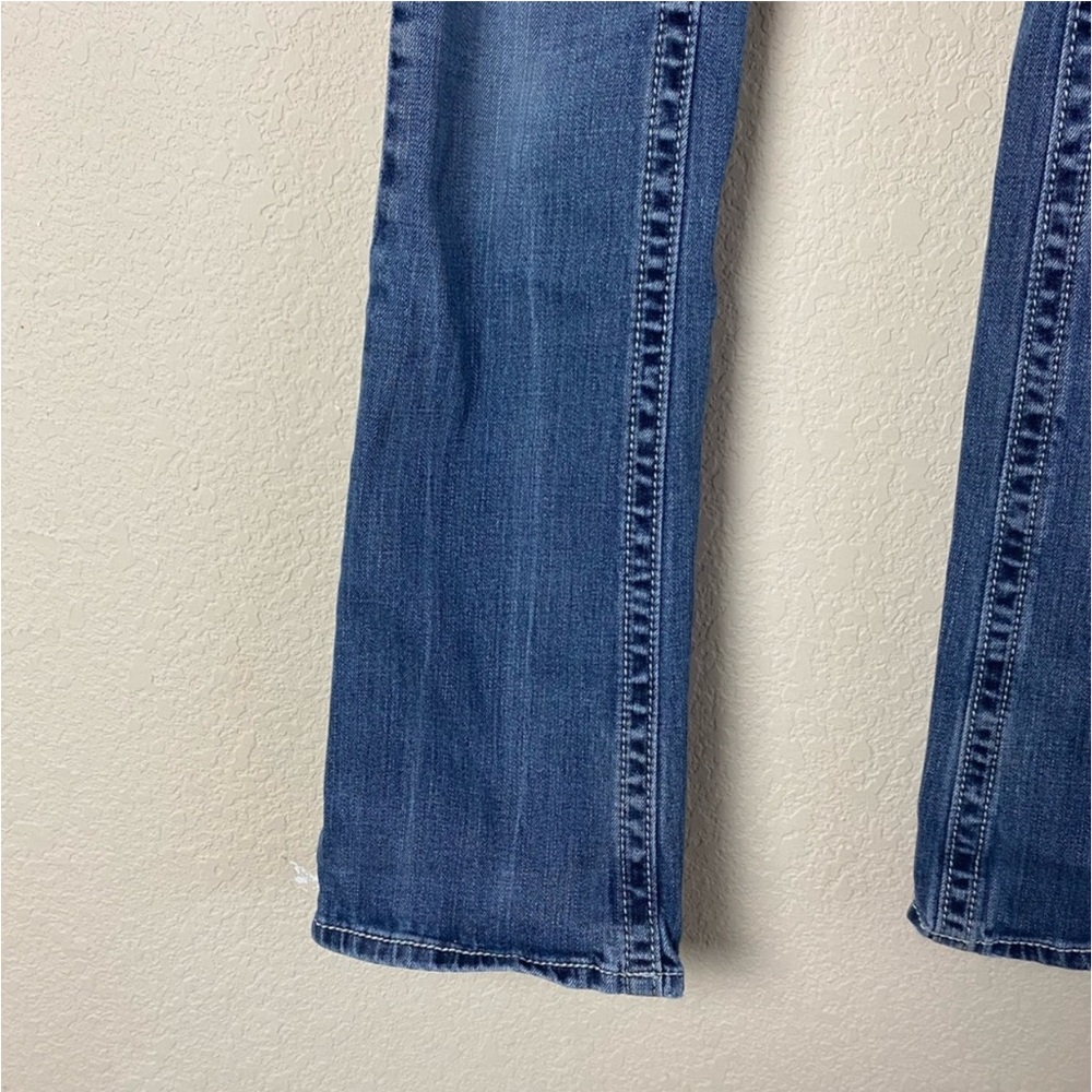Miss Me Distressed Fleur De Lis Embellished Rhinestone Boot Cut Jeans Size 26” - Picture 6 of 15